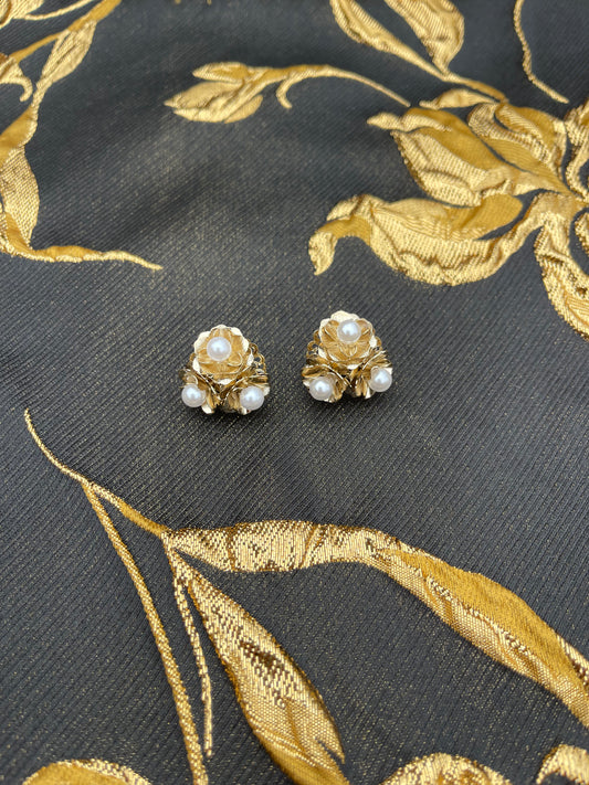 Flower Pearl Earrings